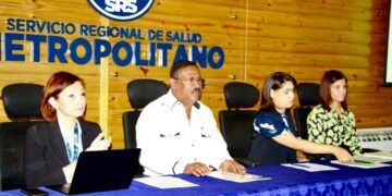 Titular del SRSM se reúne con directores de hospitales para evaluar avances centros