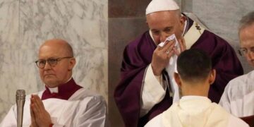 Un "Fuerte resfrío" obliga al papa a cancelar audiencia y discursos