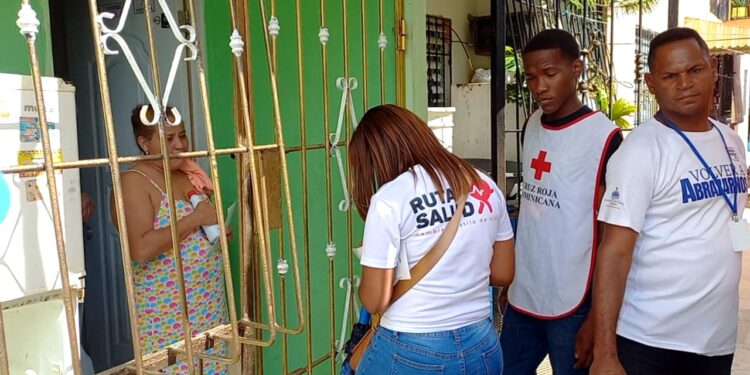 Vicealcaldesa SDE Ángela Henríquez encabeza jornada contra el Cólera