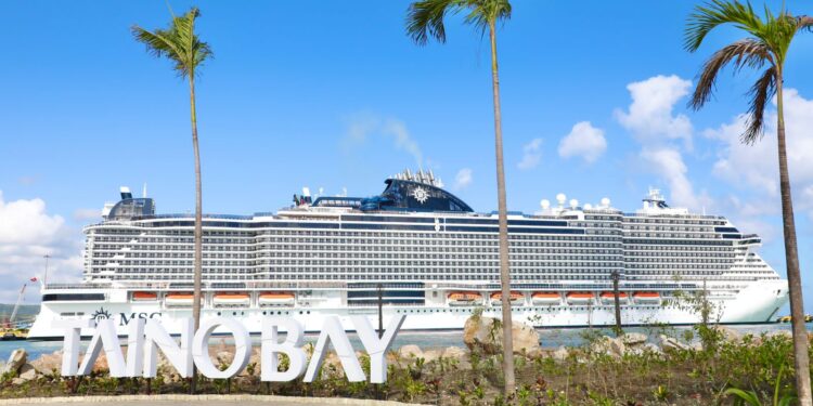 Presidente Abinader inaugura segunda fase del Puerto Turístico Taíno Bay