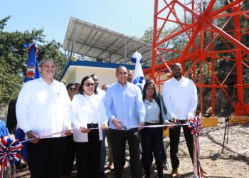 Indotel y Mimarena dejan en funcionamiento estación Fotovoltaica en Barahona 