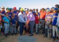 Alcalde Carlos Guzmán y Cementos Argos inician remozamiento Play béisbol en Jacagua