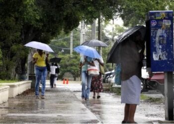 Vaguada asociada a sistema frontal provocando chubascos y ráfagas de viento en algunas localidades