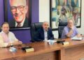 Danilo Medina encabeza reunión dirección PLD