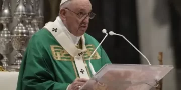 El papa dice que la Iglesia no es un Parlamento ni el Evangelio una ideología