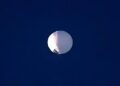 Estados Unidos monitorea un globo espía chino que sobrevuela su espacio aéreo