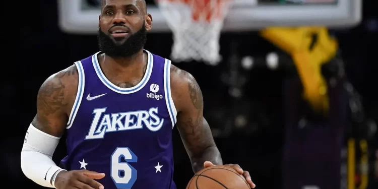 2 días después, LeBron todavía siente que el récord de goles es 'surrealista'