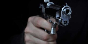 Hombre mata otro que intentó mediar en un conflicto