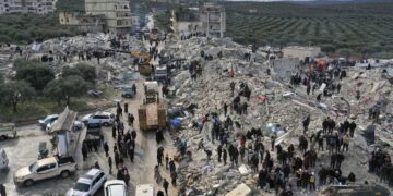 Terremoto en Turquía y Siria mata a más de 1.900 personas