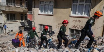 Sube a 8 el número de muertos por el nuevo terremoto entre Turquía y Siria