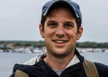 Rusia detiene a periodista del Wall Street Journal y lo acusa de espionaje
