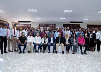 Edesur incorpora 50 nuevos pasantes, incluyendo 11 discapacitados, para contribuir con su formación profesional