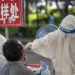 China pide a la OMS que busque el origen del coronavirus en varios países