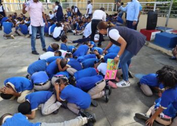 Dirección Regional 15 realiza de manera exitosa el Primer Simulacro Nacional de Evacuación Escolar 2023