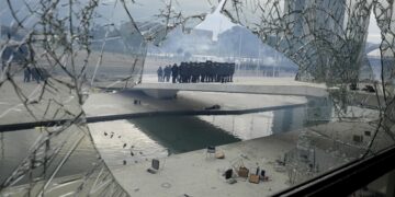 Acosado por turba postelectoral, Lula frena al ejército