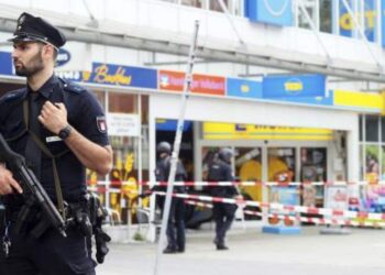 Varios heridos en un atropello múltiple intencionado en el aeropuerto de Colonia