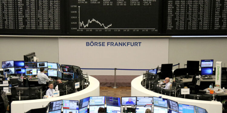 Las bolsas europeas caen con fuerza arrastradas por las bajas en el sector bancario