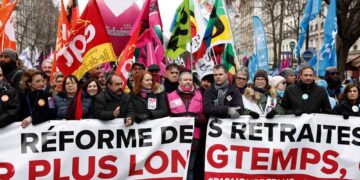Francia vive una jornada de protestas masivas contra la reforma de las pensiones