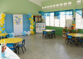 Educación entrega en San Cristóbal la octava aula específica para niños con autismo y discapacidad intelectual