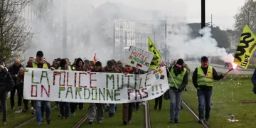 Francia se prepara para la violencia en nueva ola de protestas por pensiones