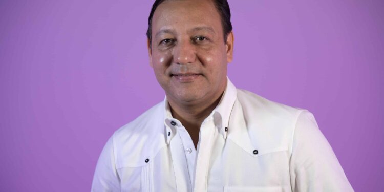 “Ahora el pleito es conmigo”, advierte Abel al gobierno en defensa del pueblo dominicano