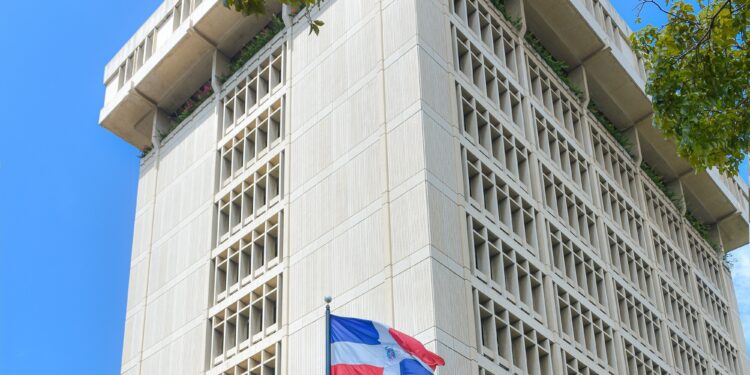 BCRD ha desembolsado RD$689.7 millones de recursos de encaje legal para viviendas de bajo costo