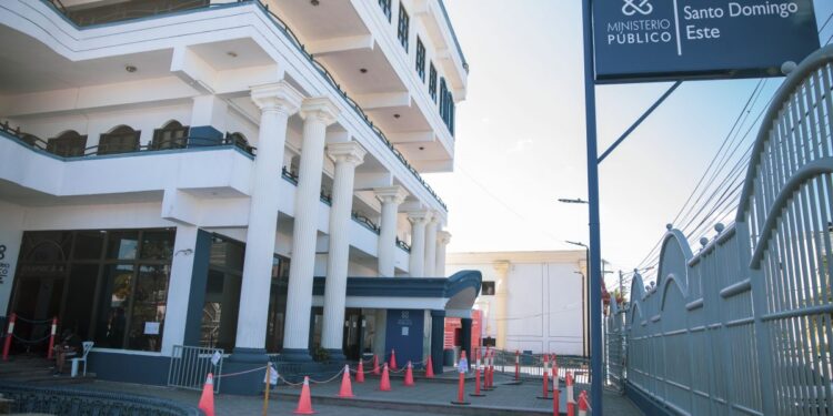 Fiscalía logra condenas contra pareja responsable de la muerte de una niña y de causar heridas a un niño