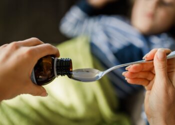 India cancela licencia de farmacéutico vinculado a muerte de 18 niños