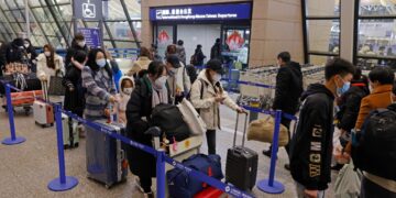 China reabrirá sus fronteras a los turistas y reanudará todas sus visas después de tres años de pandemia