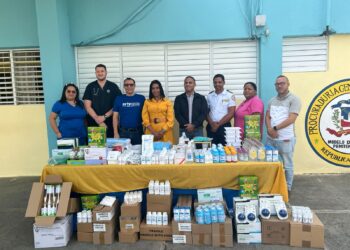 Fundación Cruz Jiminián dona medicamentos e insumos a cárcel Najayo Hombres