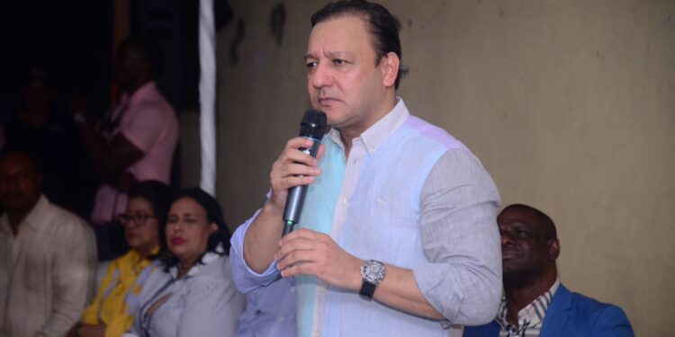 Abel afirma que falta de apoyo a Pymes incentiva informalidad y provoca quiebra de emprendedores