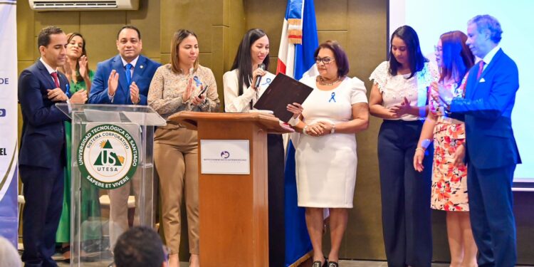 INDDEG conmemora XI aniversario con seminario sobre prevención de cáncer de colon
