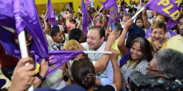 Abel Martínez: “Sacúdanse mujeres y rescatemos juntos a la República Dominicana”