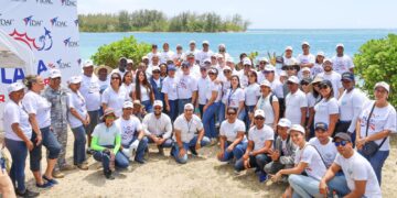 Jornada de limpieza de playas integró más de 2 mil 500 voluntarios