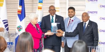 Digeig reconoce al contralor Félix Santana por promover cultura de transparencia