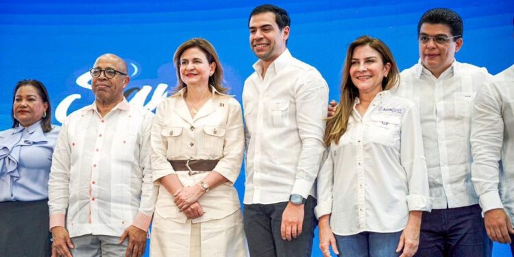 Vicepresidenta afirma “Primero Tú” es fiel reflejo del compromiso social del Gobierno con la gente