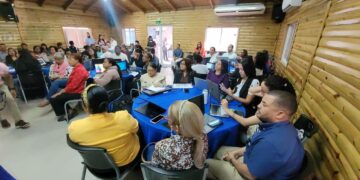 SNS Y SRSM actualizan en capacitación a encargados de farmacias y medicamentos hospitales