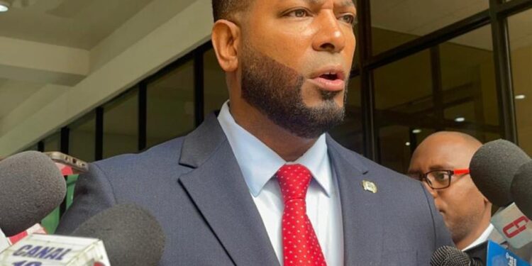 Diputados de La Vega, exigen al Gobierno prestar mayor atención a Valle Nuevo para sofocar el fuego 