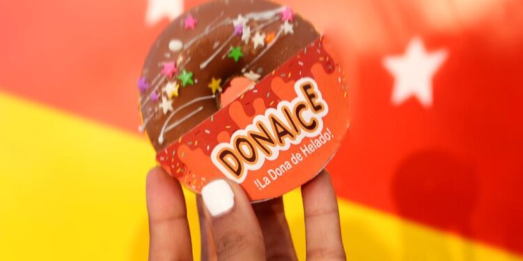 Presentan DONAICE la novedosa y única dona de helado