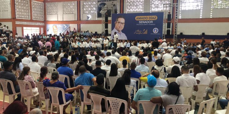 Amado Díaz anuncia sus aspiraciones a senador por la provincia Santo Domingo