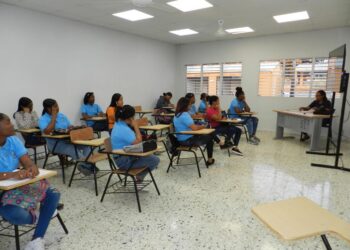 Escuelas Vocacionales intensifican preparación de mano de obra técnico profesional en Pedernales