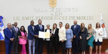 Concejo de Regidores galardona a 33 Heroínas de la Cotidianidad del Distrito Nacional 