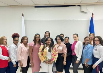 Cemadoja realiza conversatorio donde resaltaron los valores de la mujer y los retos que enfrenta en la actualidad