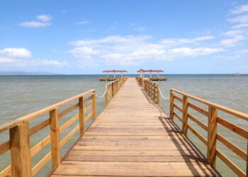 Gobierno inaugura muelle pesquero de Las Cañitas, Hato Mayor
