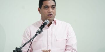 Kelvin Cruz emplaza a Roberto Rosario a mostrar pruebas de supuestas compras de alcaldes