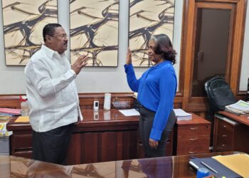 Juramentan nueva directora en hospital Villa Mella