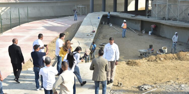 Wellington Arnaud afirma saneamiento arroyo Gurabo eliminará contaminación río Yaque del Norte