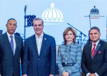 Presidente Abinader se reúne con empresarios y políticos electos de EEUU