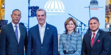 Presidente Abinader se reúne con empresarios y políticos electos de EEUU