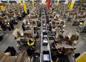 Amazon despedirá a otros 9.000 empleados